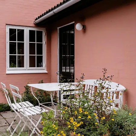 Semesterbostad A Beautiful, Refurbished Summer House From 1927 Rørvig