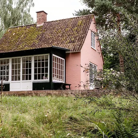A Beautiful, Refurbished Summer House From 1927 Rørvig