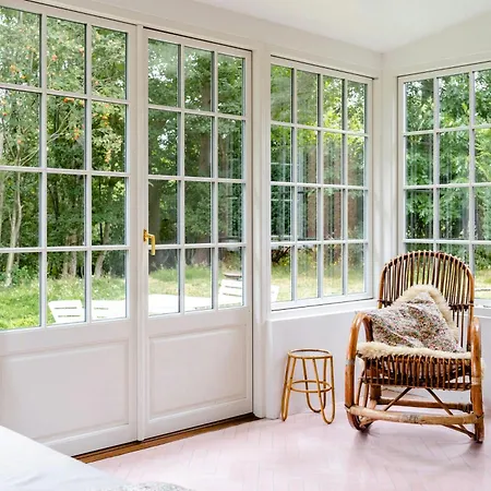 A Beautiful, Refurbished Summer House From 1927 Semesterbostad
